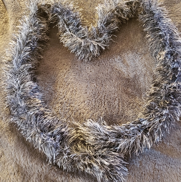 Scarf - Picture 2 of 3